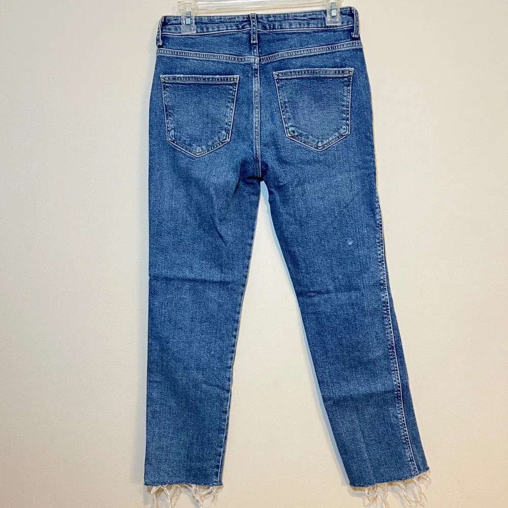 Free People Jeans Girlfiend‎ Straight Leg Raw Hem Medium Wash Size 26 Casual